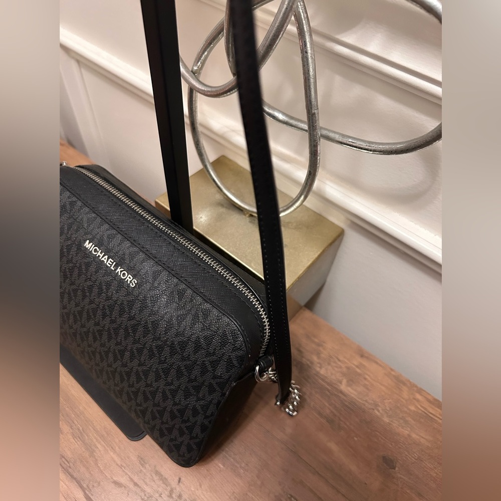Michael Kors Black and Silver Crossbody Bag - Picture 5 of 9